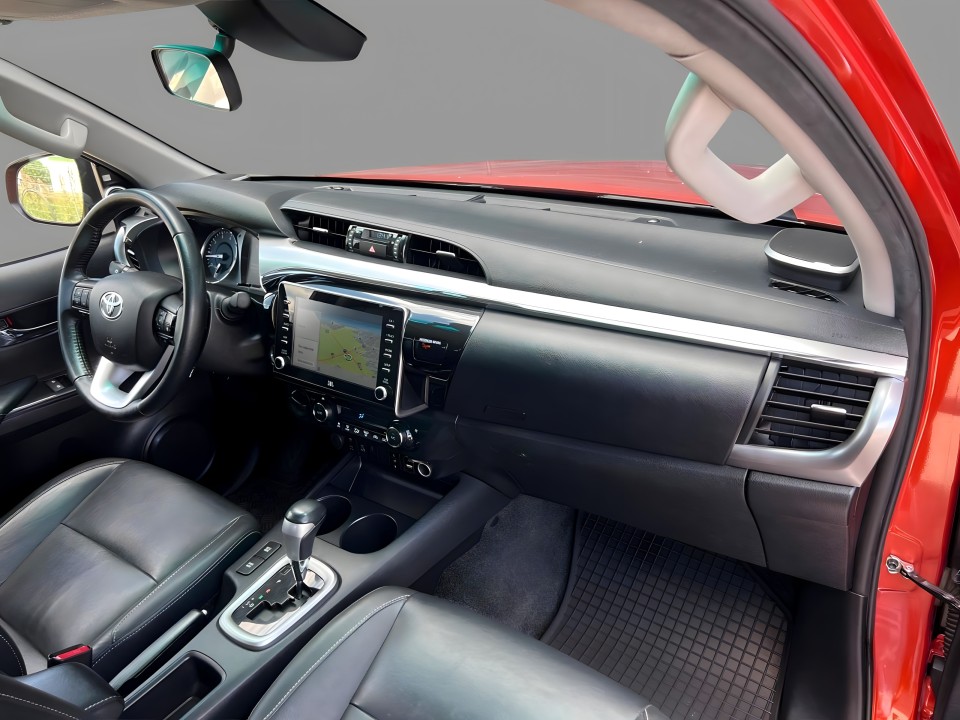 Toyota Hilux 2.8D - foto 13