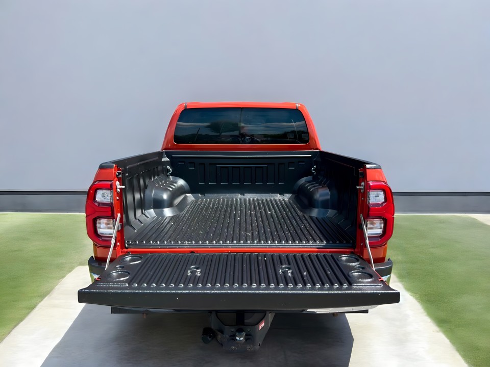 Toyota Hilux 2.8D - foto 21