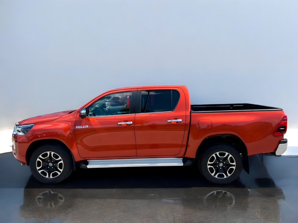 Toyota Hilux 2.8D - foto 6