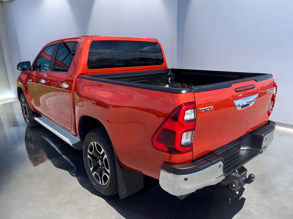 Toyota Hilux 2.8D (5)