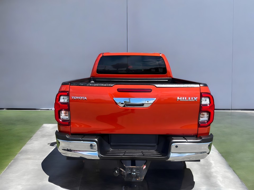 Toyota Hilux 2.8D (4)