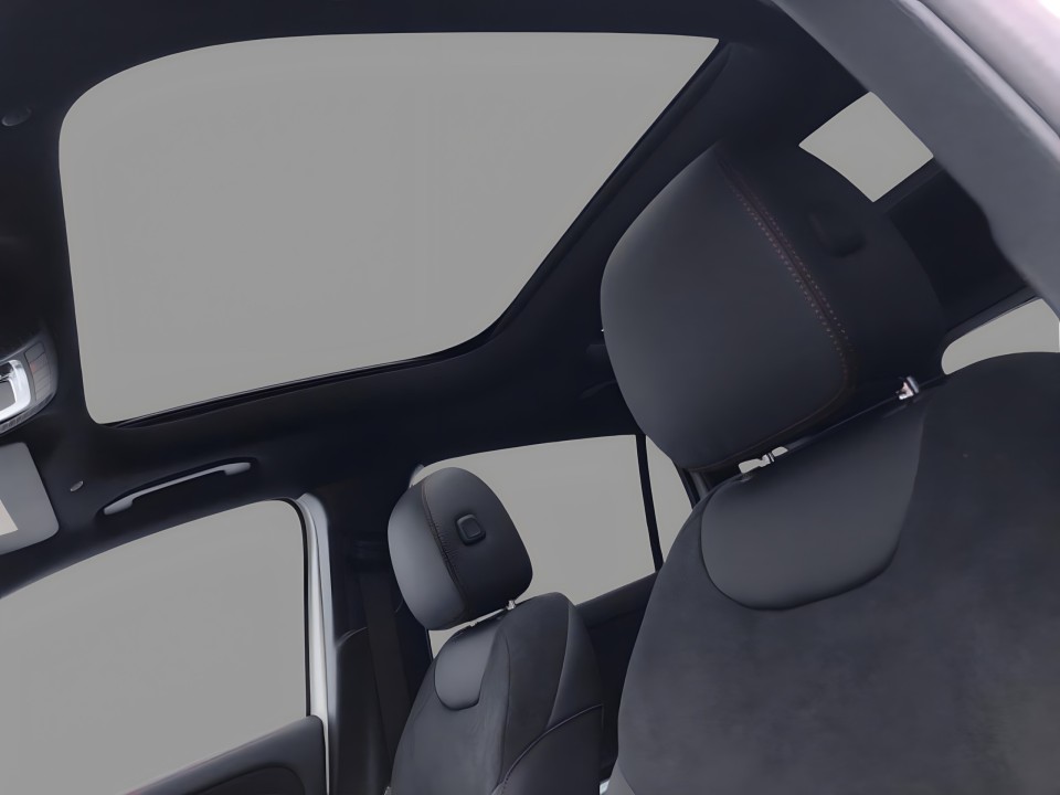 Mercedes-Benz GLA 250e AMG - foto 10