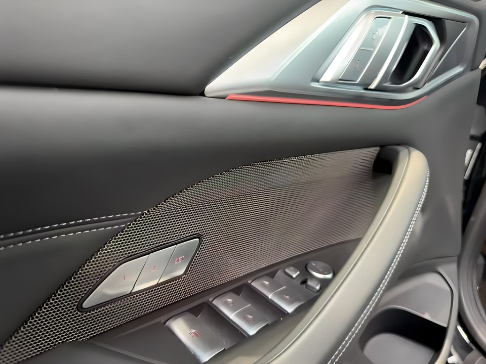 BMW M4 Competition - foto 16