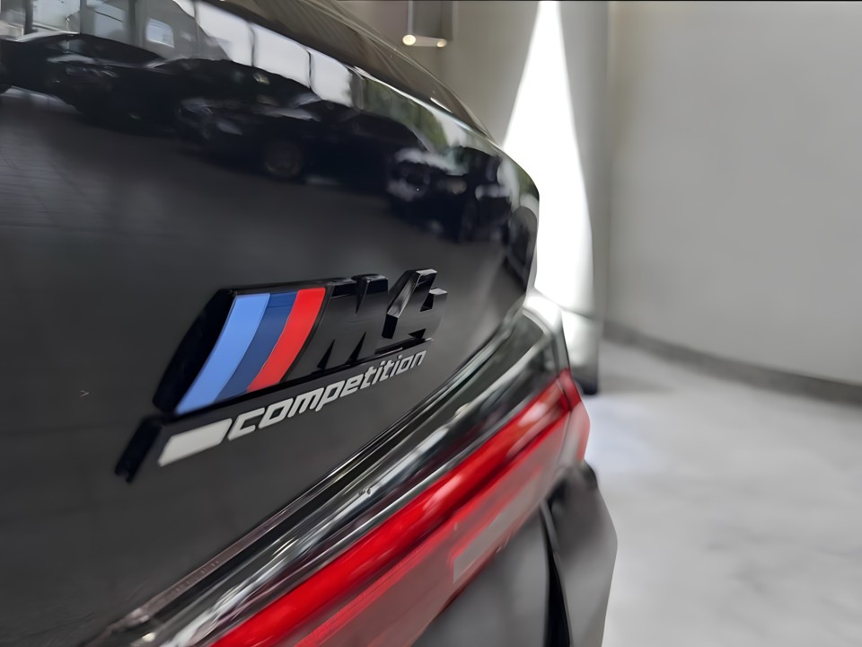 BMW M4 Competition - foto 20