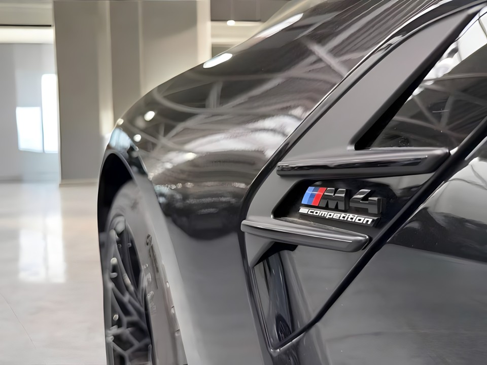 BMW M4 Competition - foto 21