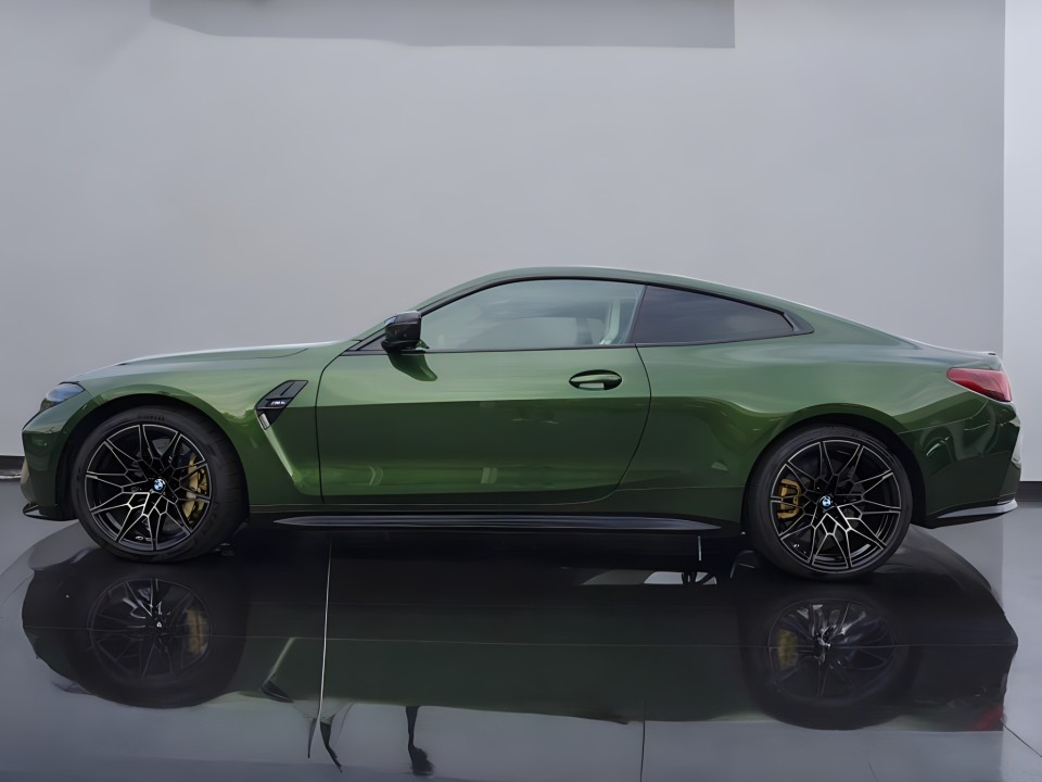 BMW M4 (5)