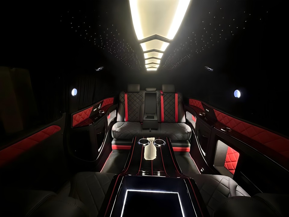 Mercedes-Benz Vito Tourer 119 CDI VIP - foto 7