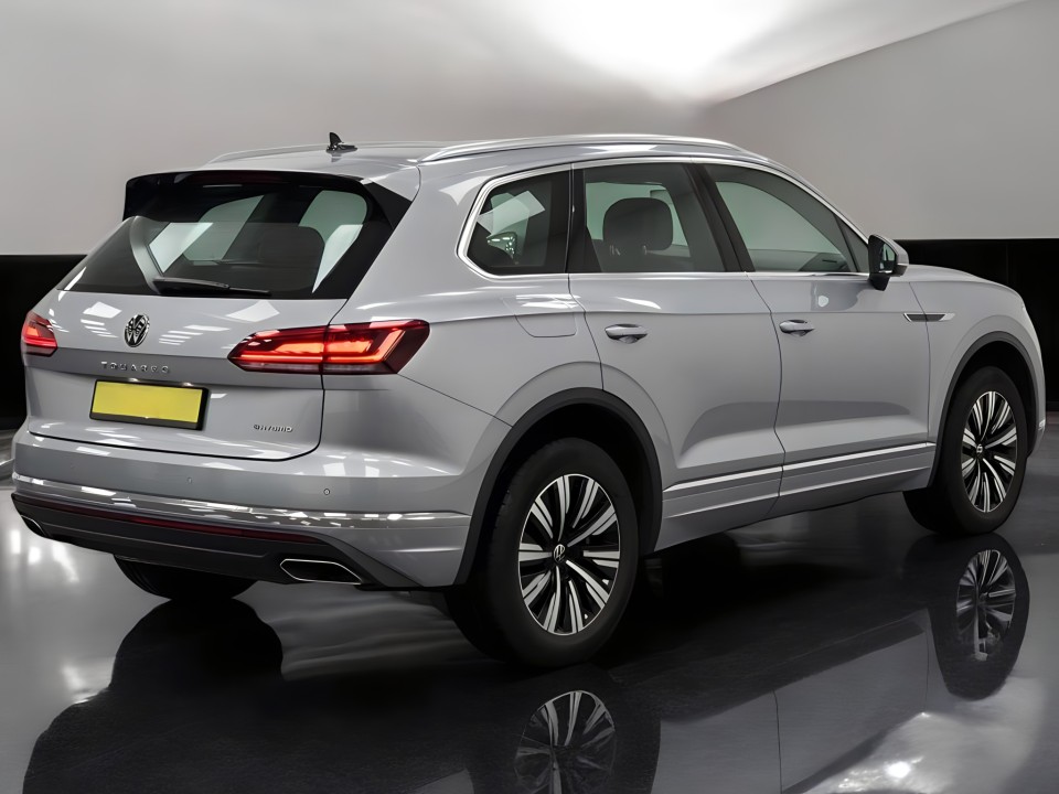 Volkswagen Touareg 4Motion eHybrid R-Line (2)