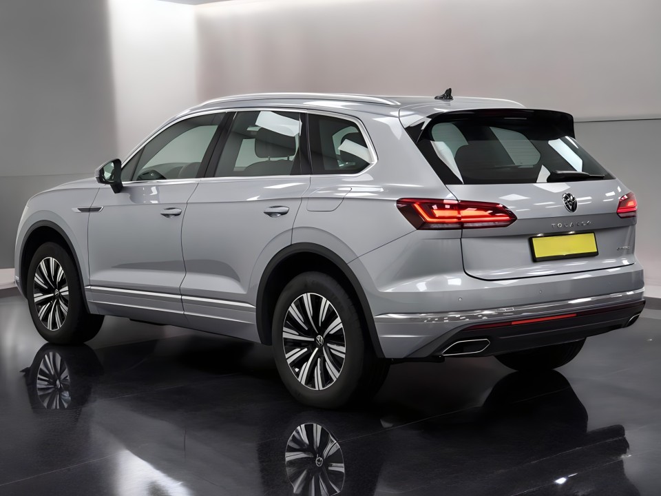 Volkswagen Touareg 4Motion eHybrid R-Line (4)