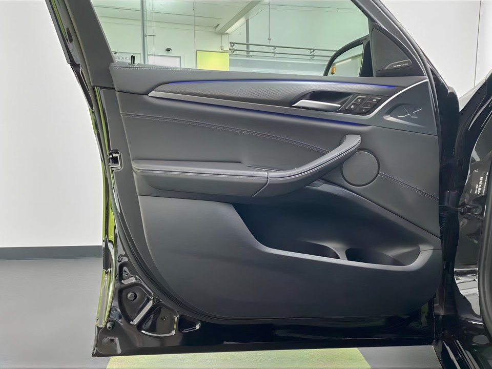 BMW X4 M Competition - foto 11