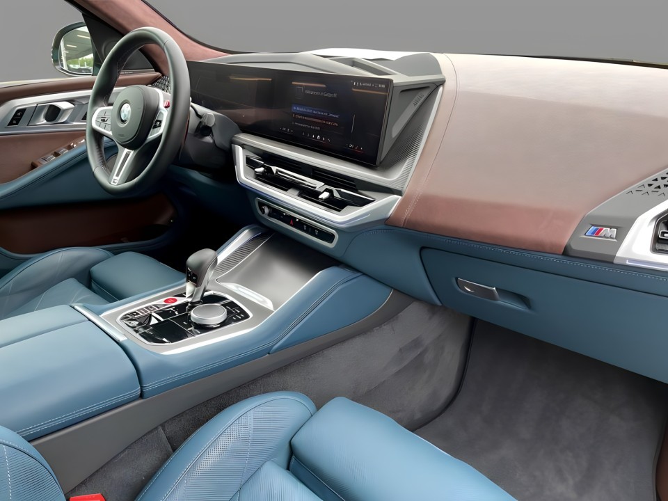 BMW XM 50e - foto 10