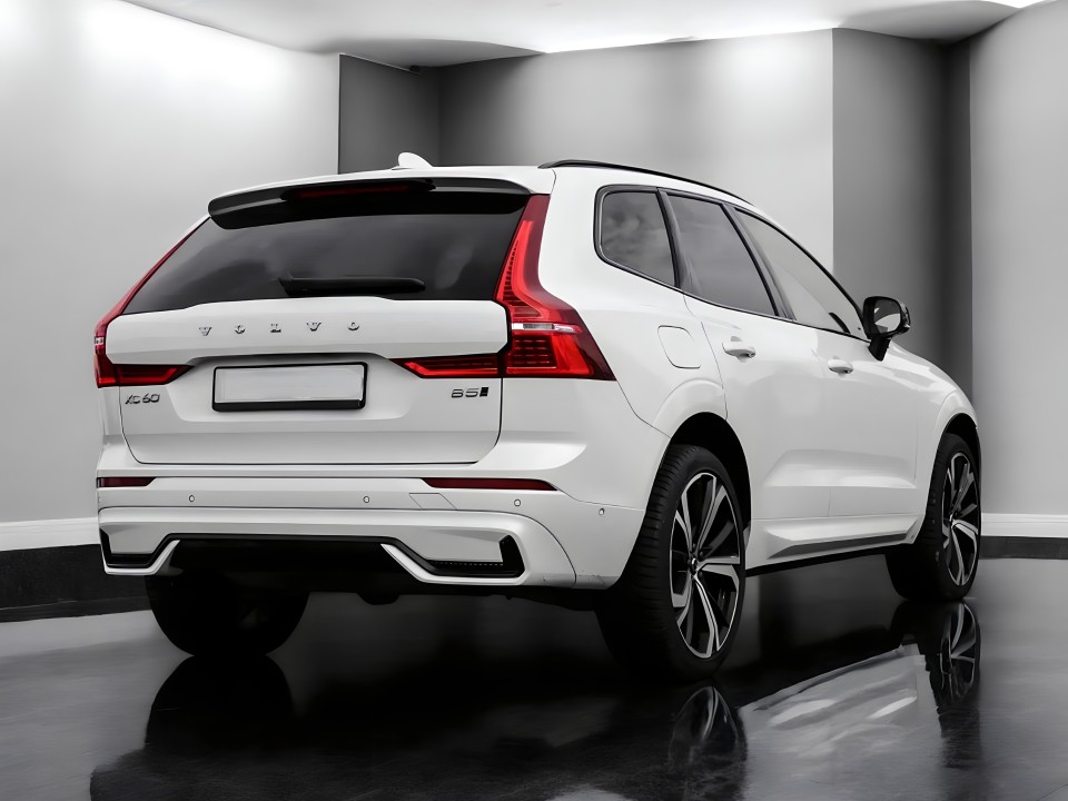 Volvo XC 60 B5 AWD Ultimate Dark (2)