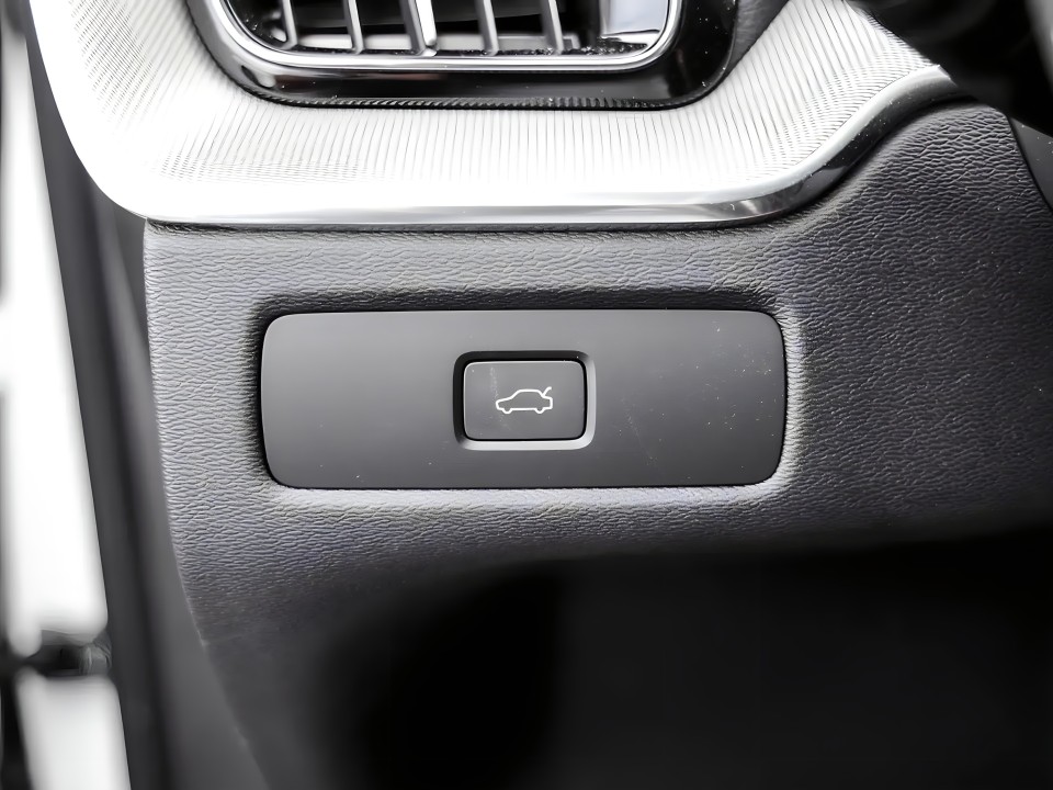 Volvo XC 60 B5 AWD Ultimate Dark - foto 10