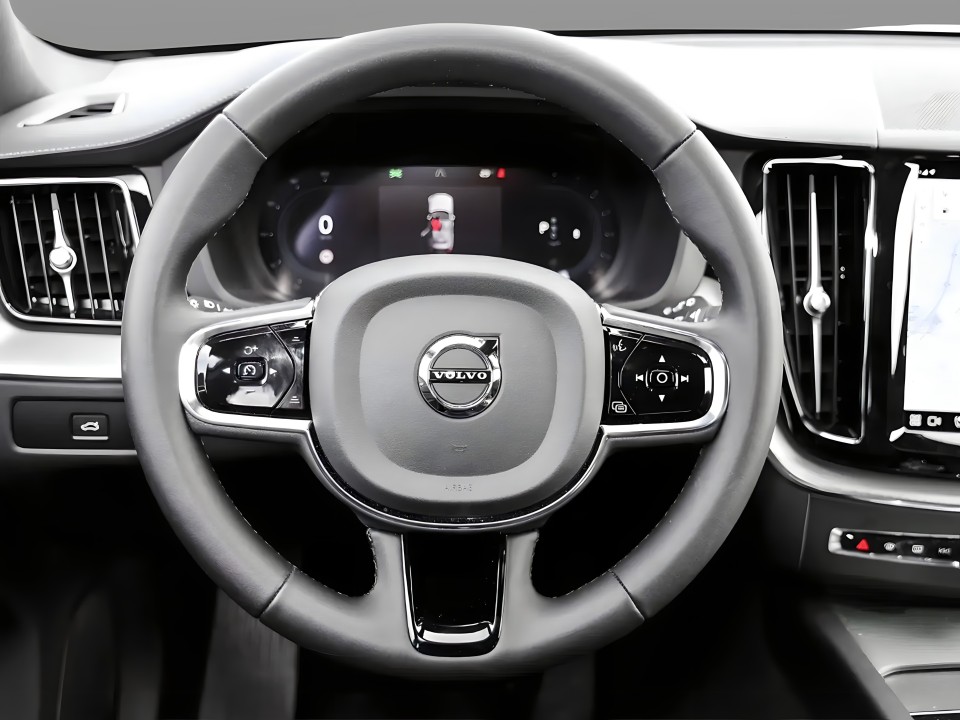 Volvo XC 60 B5 AWD Ultimate Dark (3)