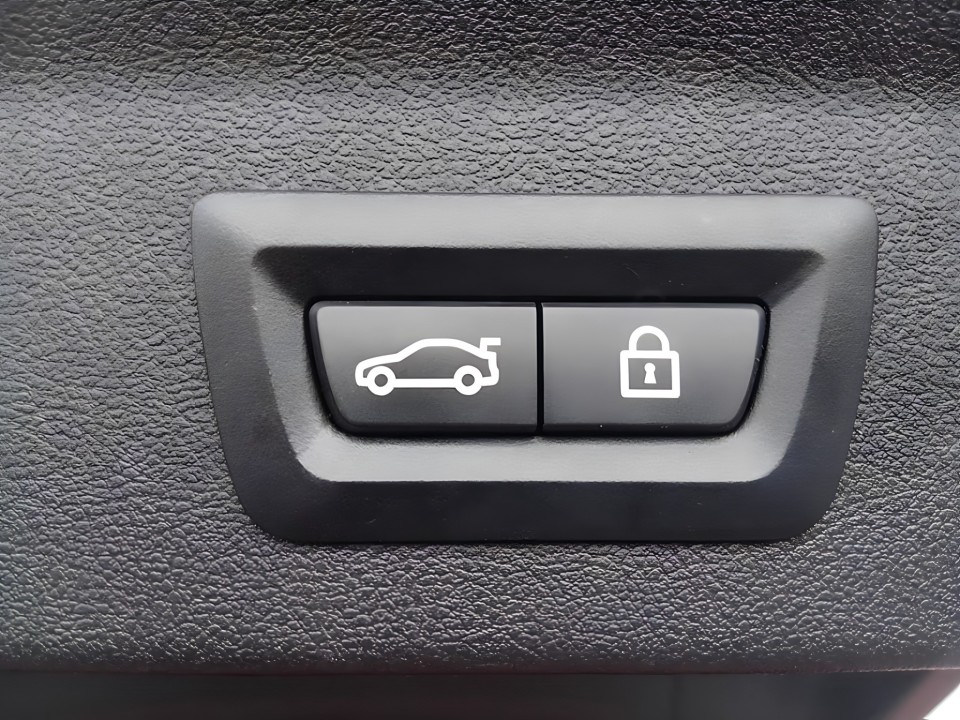 BMW X3 M Competition - foto 22