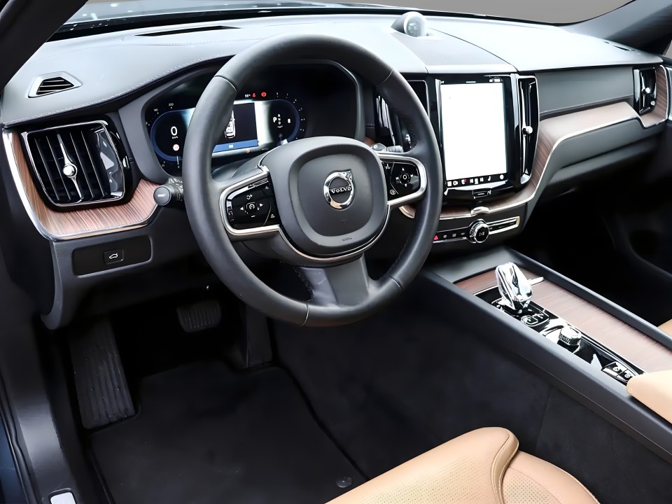 Volvo XC 60 B5 AWD Ultra Dark - foto 6