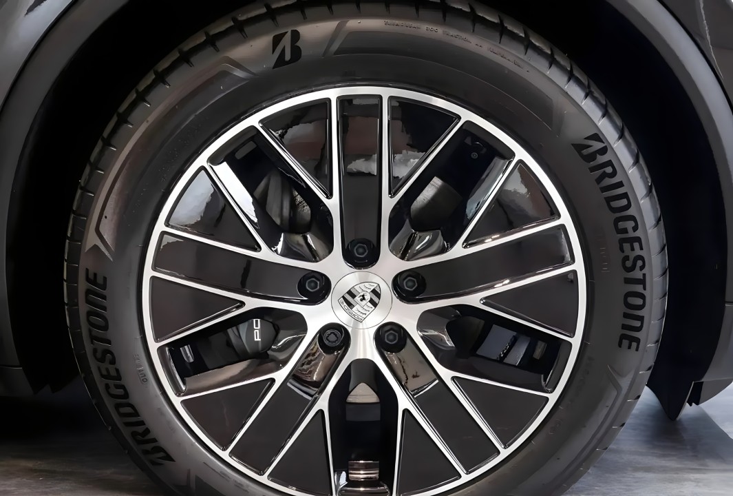 Porsche Macan - foto 14