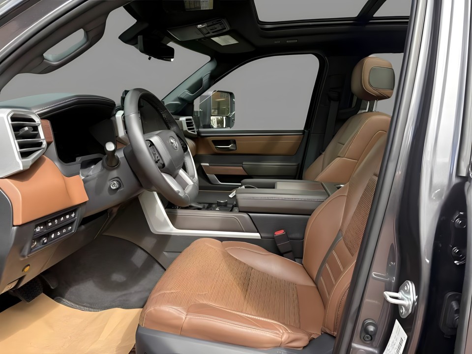 Toyota Tundra - foto 8