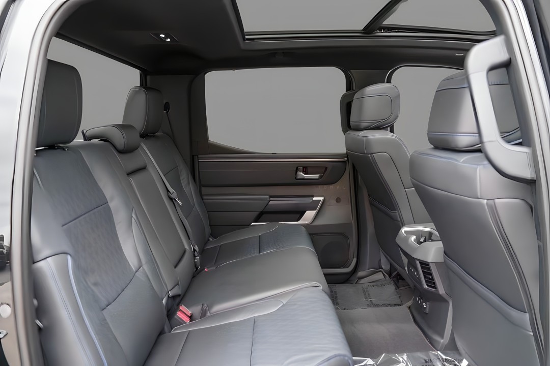 Toyota Tundra Platinum - foto 17