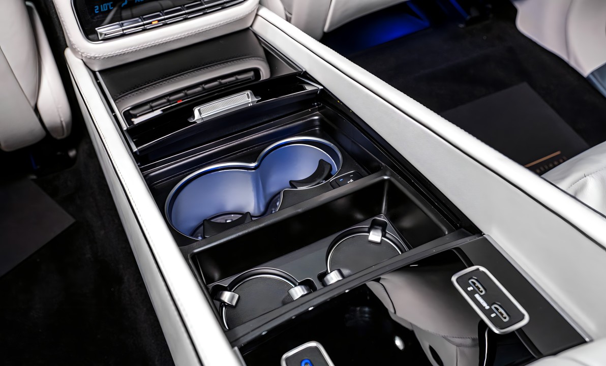 Mercedes-Benz GLS Maybach 600 - foto 25