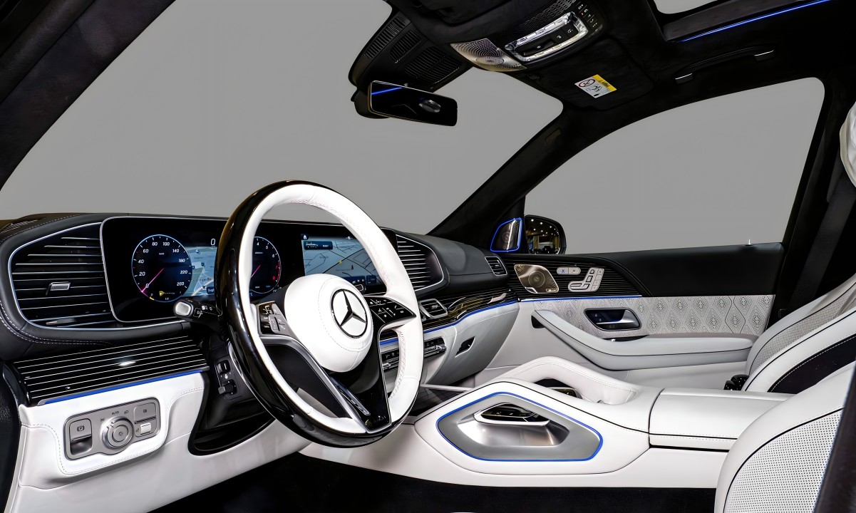 Mercedes-Benz GLS Maybach 600 - foto 8