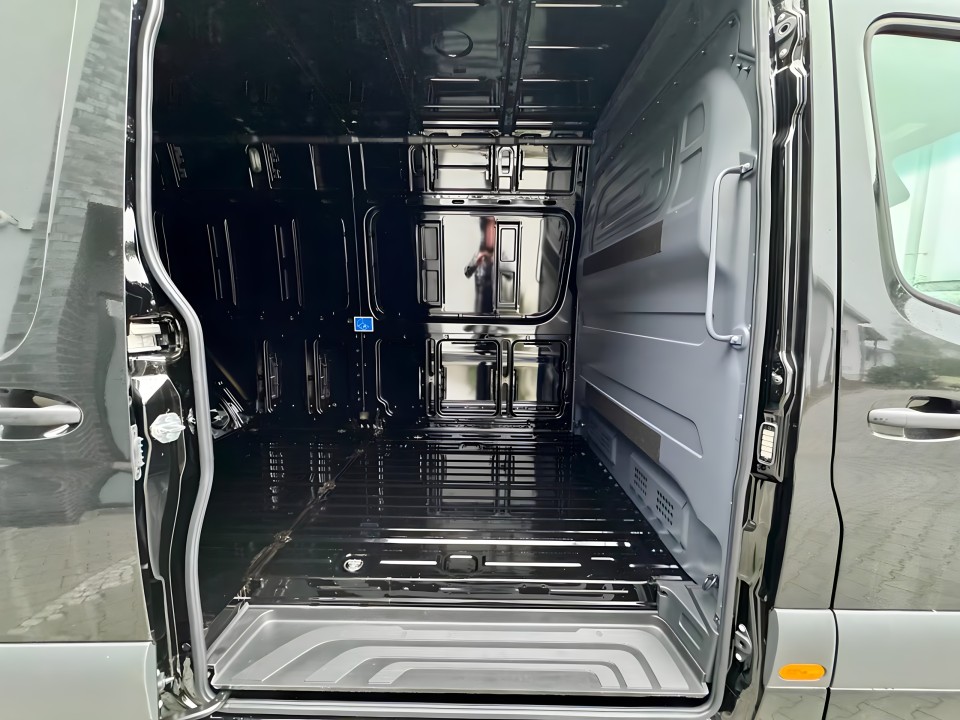 Mercedes-Benz Sprinter MAXI 519 CDI RWD Extralong - foto 32