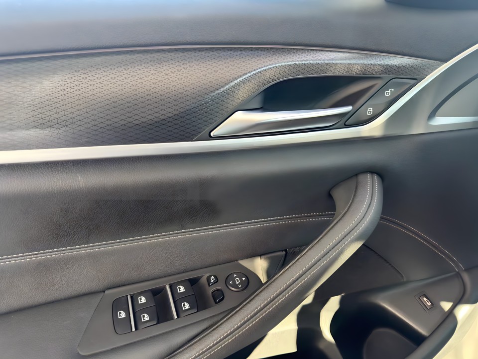 BMW Seria 5 520i M-Sport - foto 11