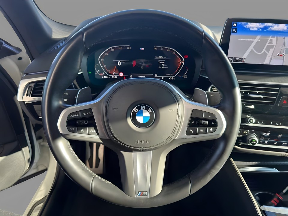 BMW Seria 5 520i M-Sport - foto 6