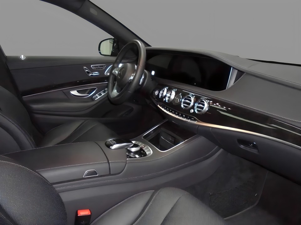 Mercedes-Benz S 560 4MATIC - foto 12