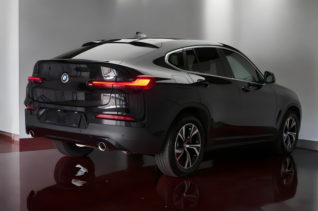 BMW X4 xDrive20d (2)