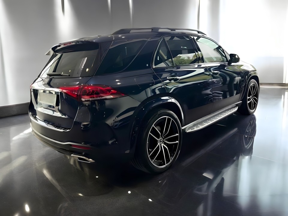 Mercedes-Benz GLE 350de 4MATIC (2)