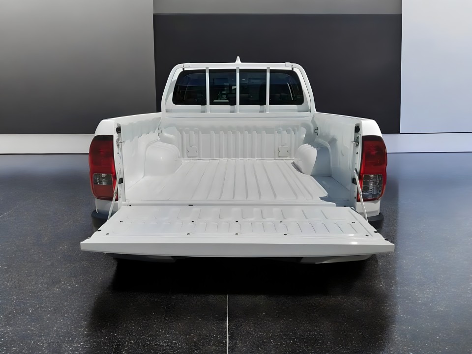 Toyota Hilux 2.8D - foto 15