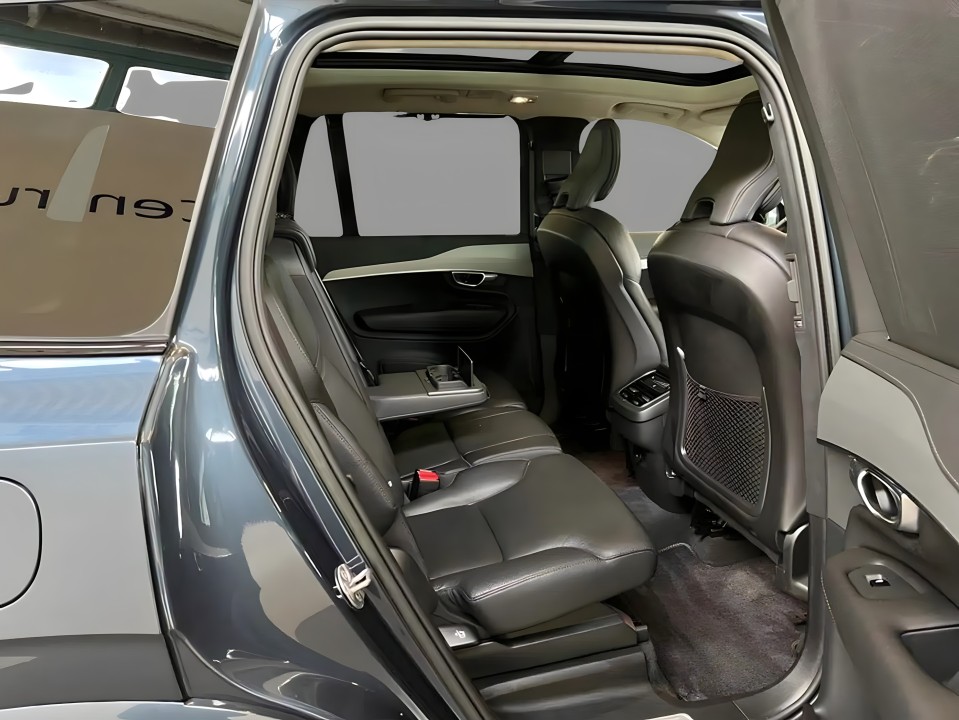 Volvo XC 90 B5 AWD Ultimate Dark - foto 13