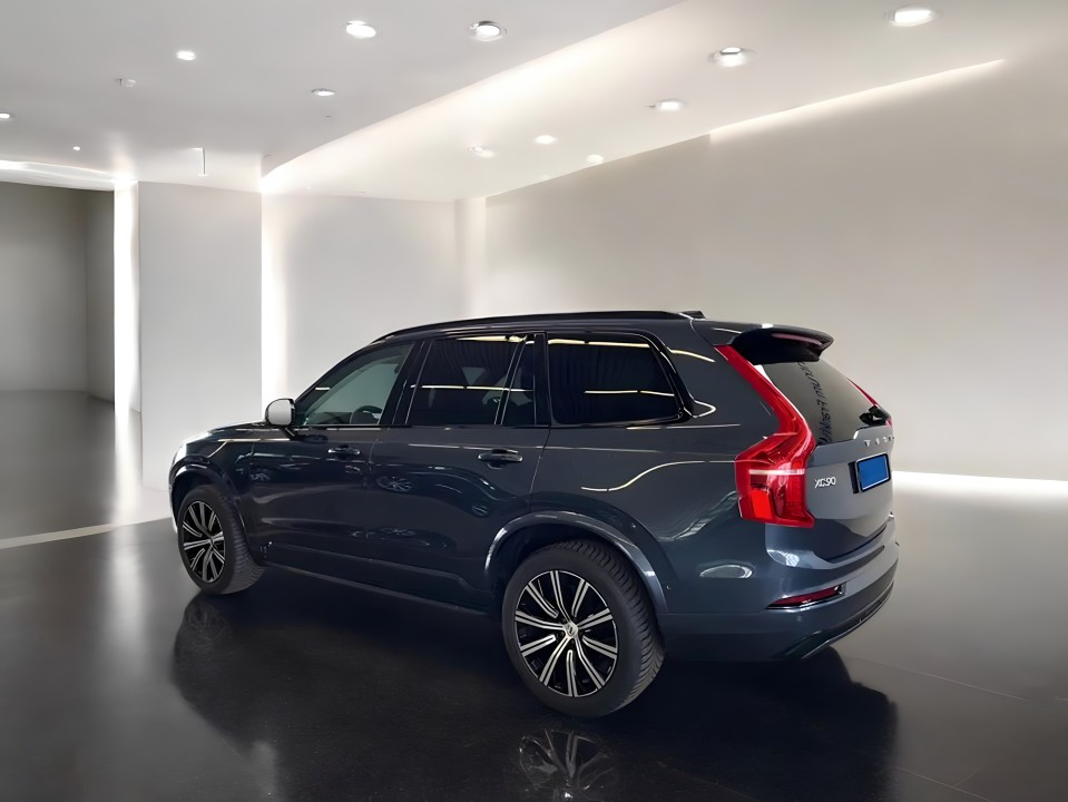 Volvo XC 90 B5 AWD Ultimate Dark (5)