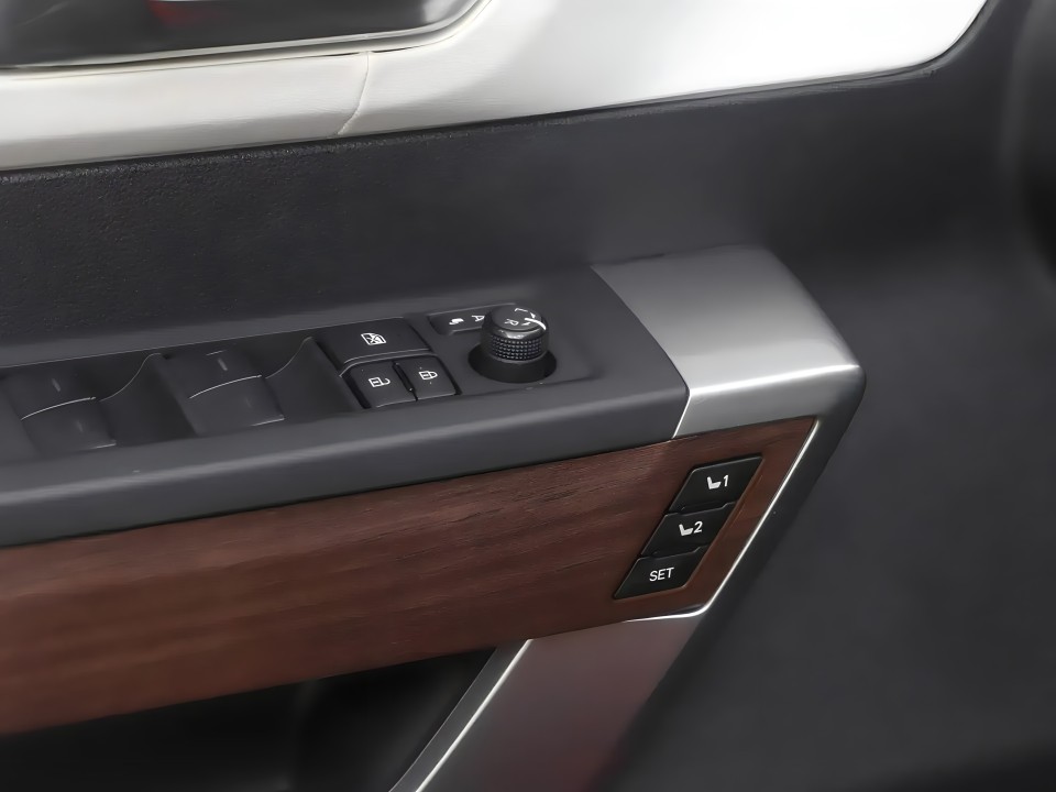 Toyota Tundra Capstone - foto 11