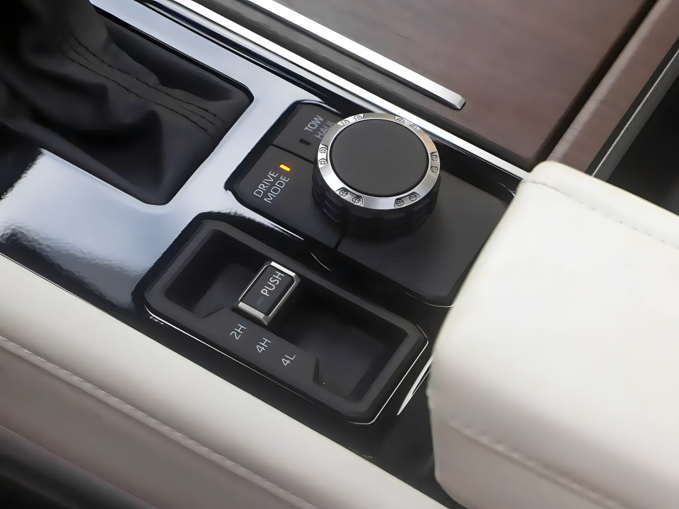 Toyota Tundra Capstone - foto 8