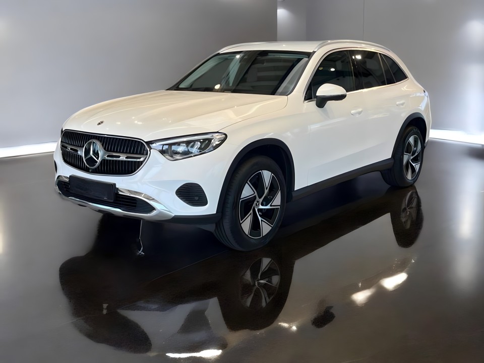 Mercedes-Benz GLC 300e 4MATIC (1)