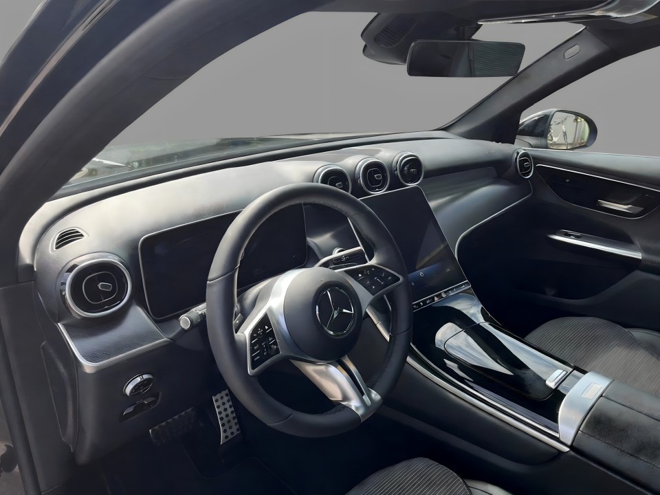 Mercedes-Benz GLC 300e 4MATIC (5)