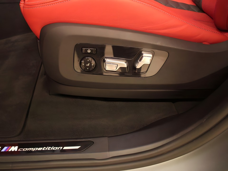 BMW X5 M Competition - foto 14