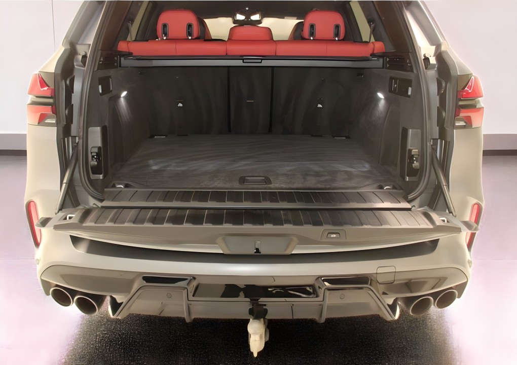 BMW X5 M Competition - foto 16