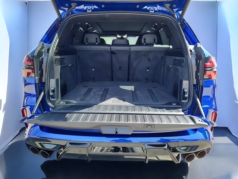 BMW X5 M Competition - foto 12