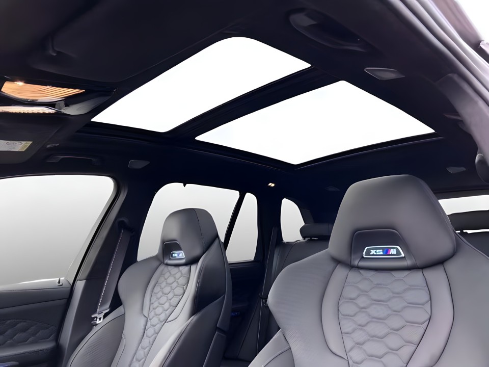BMW X5 M Competition - foto 13
