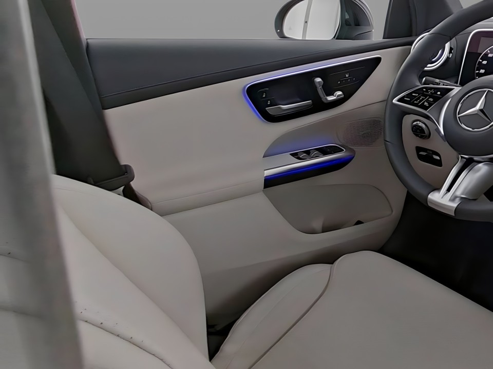 Mercedes-Benz GLC 300e 4MATIC Avantgarde - foto 7
