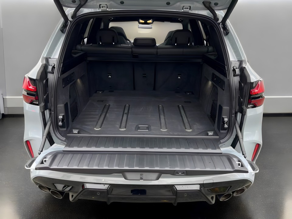 BMW X5 M Competition - foto 12