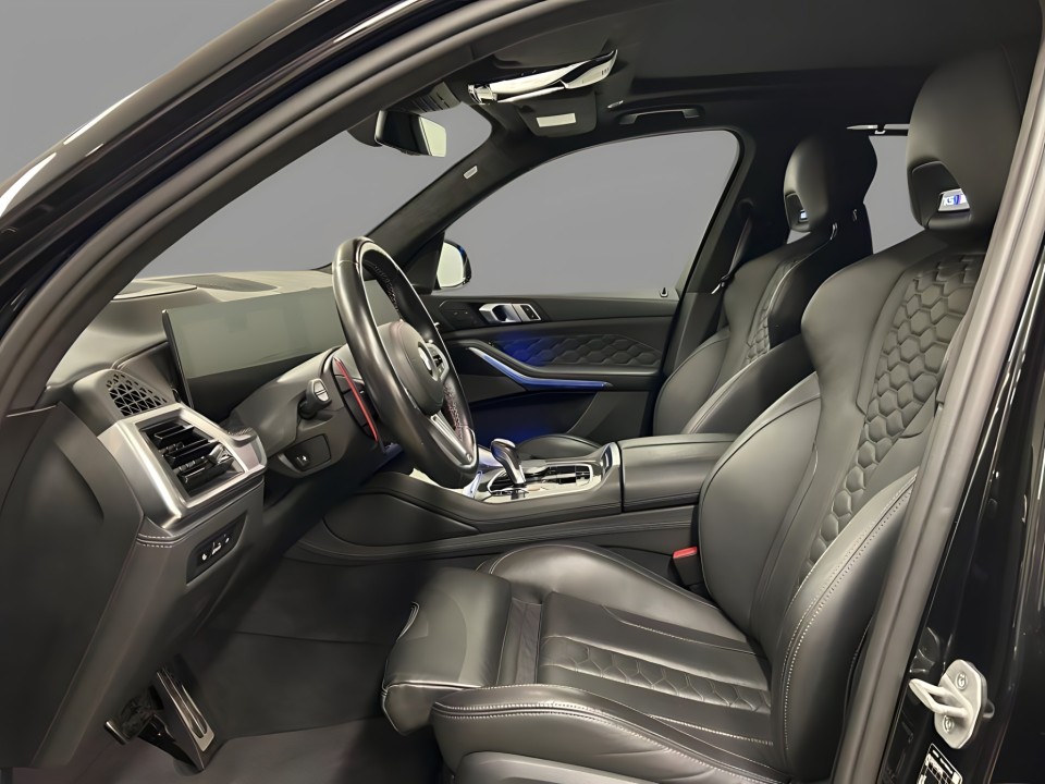 BMW X5 M Competition - foto 8