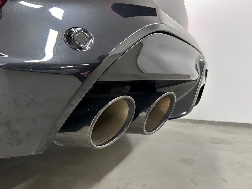 BMW X5 M Competition - foto 17