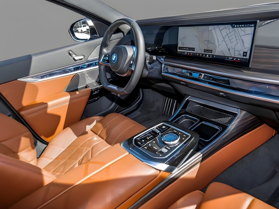 BMW Seria 7 750e xDrive - foto 7