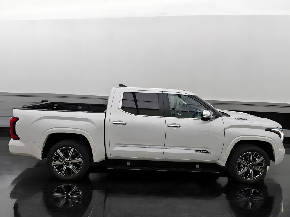 Toyota Tundra Capestone T1 (2)