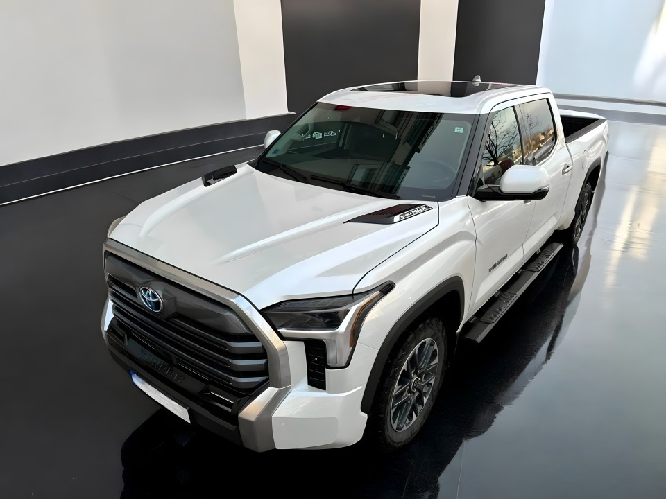 Toyota Tundra Crew Max Limited Hybrid Extra Lange (4)