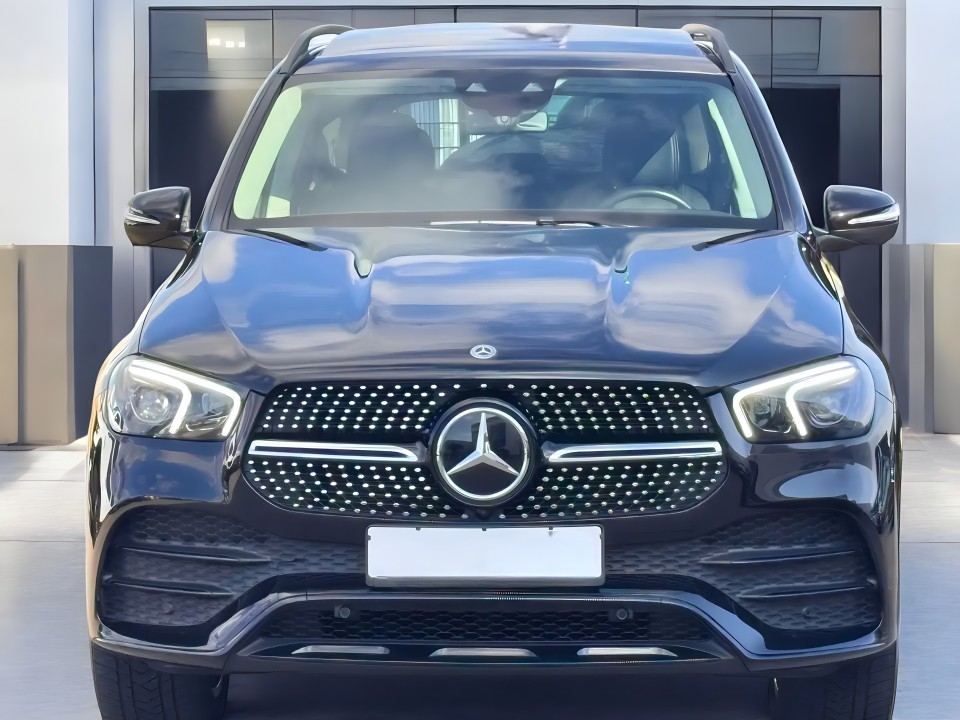 Mercedes-Benz GLE 400d 4MATIC AMG Line - foto 8